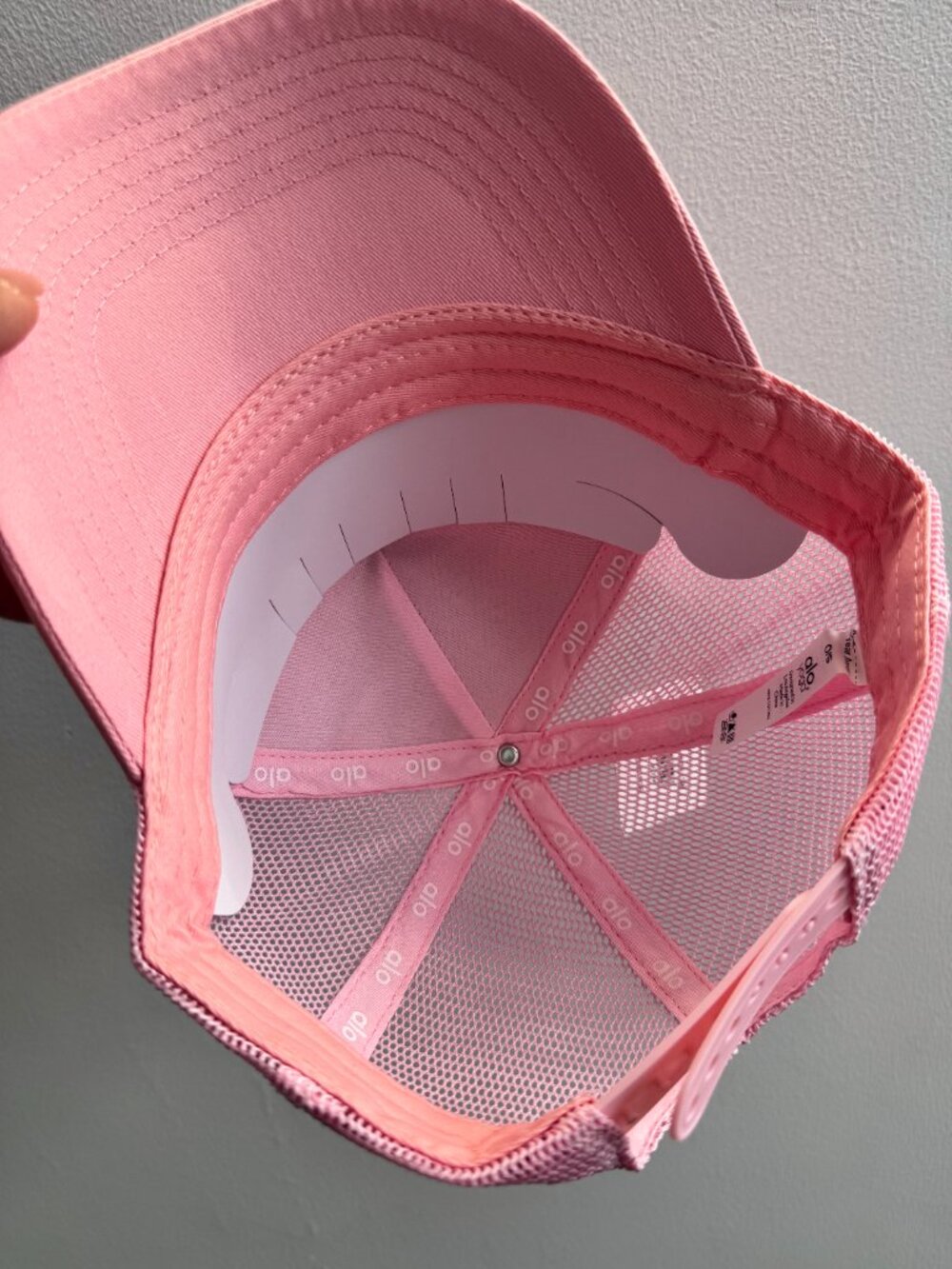 Alo Yoga District Trucker Hat Pink 💗💗 Adjustable baseball Leisure/sports cap - Picture 2 of 4